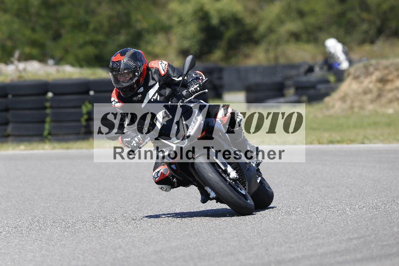 /Archiv-2025/48 25.08.2025 Cornu Master School ADR/blau-bleu/14